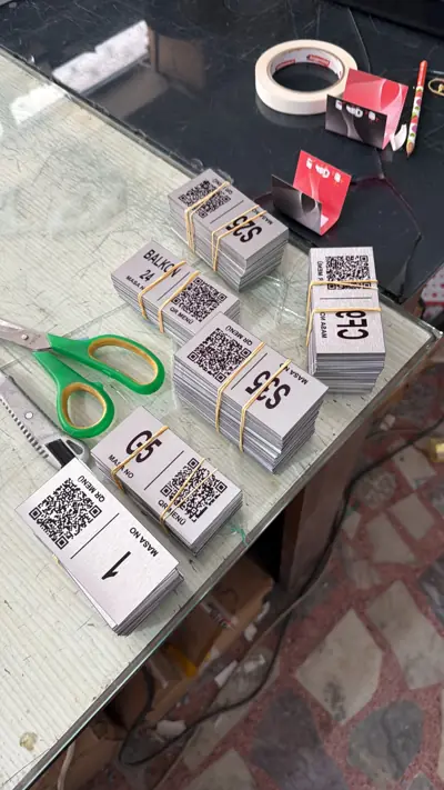 Bahçelievler İstanbul Print Center — qR menülü metal masa etiketleri